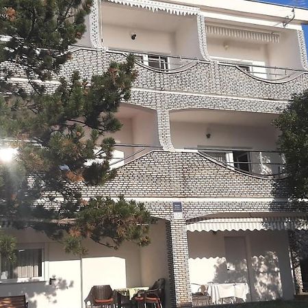 Apartmani Ljubica 클레노비차 외부 사진